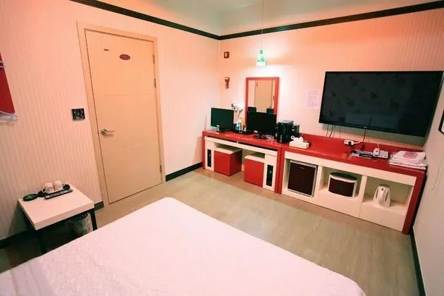 Oda (General room (electric vehicle chargi)