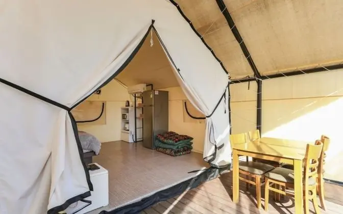 Oda (Moonlight Room 2)