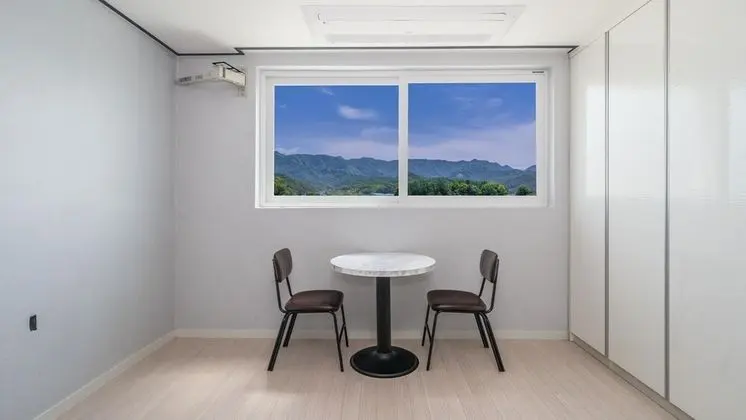 Basic Oda, 1 Yatak Odası (Family Room 2 (4th floor Room Random))