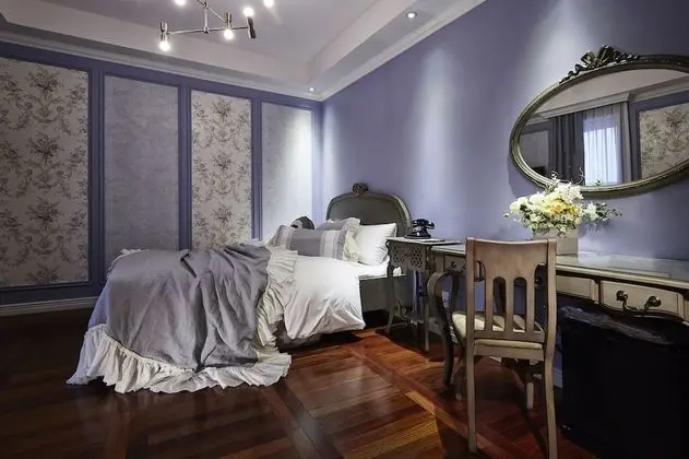 Premium Tek Büyük Yataklı Oda