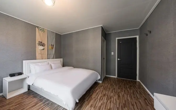 Oda (River View (no PC Netflix + Wave + Yo)