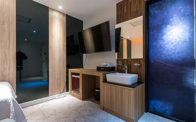 Oda (VIP (High-spec 2PC / Baggage Roll ava)