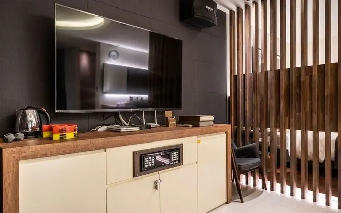 Oda (VIP (single room / 75 TV / bath / mas)