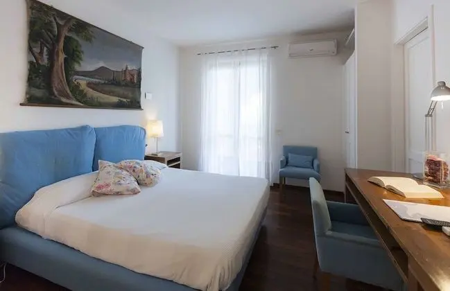 Superior Tek Büyük Yataklı Oda, Balkon, Deniz Manzaralı