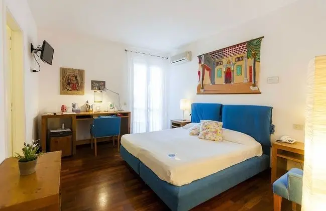 Superior Tek Büyük Yataklı Oda, Balkon, Deniz Manzaralı