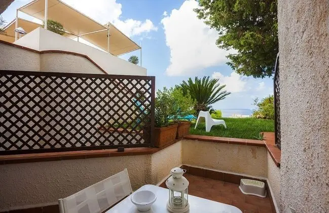 Superior Tek Büyük Yataklı Oda, Balkon, Deniz Manzaralı