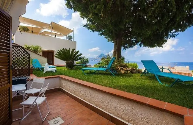 Superior Tek Büyük Yataklı Oda, Balkon, Deniz Manzaralı