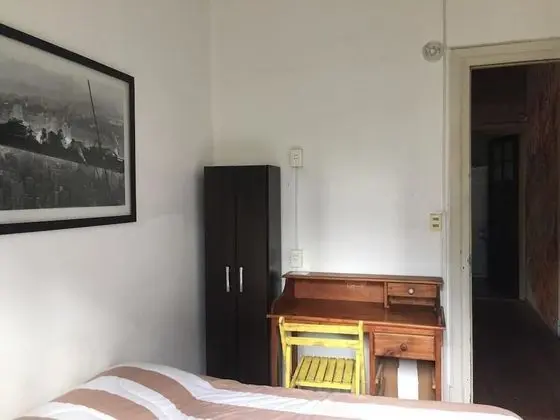 Basic Tek Büyük Yataklı Oda