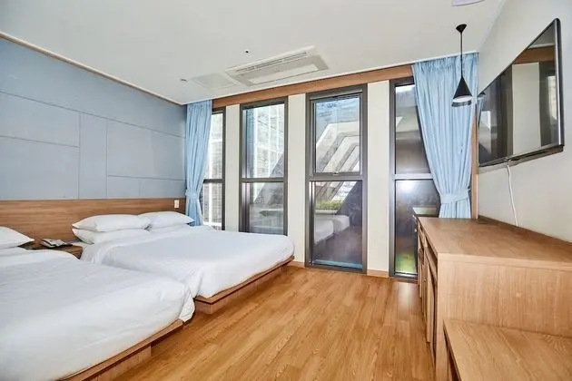 Deluxe Family Room+Netflix(Personal ID use)