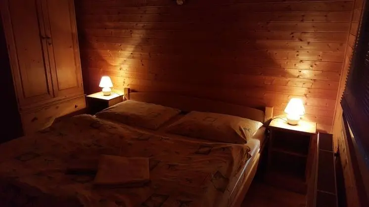 Büyük Yataklı Tek Kişilik Oda