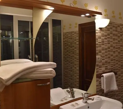 Tek Büyük Yataklı Oda, Vadi Manzaralı