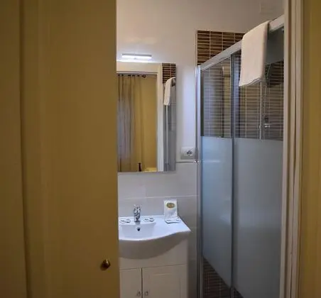 Tek Büyük Yataklı Oda, Vadi Manzaralı