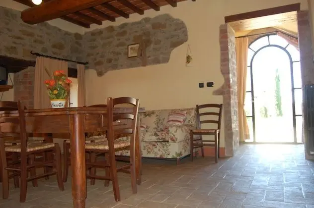 Apart Daire, Zemin Kat (Castagno)
