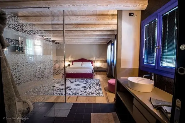 Süit, Havuz Manzaralı, Asma Kat