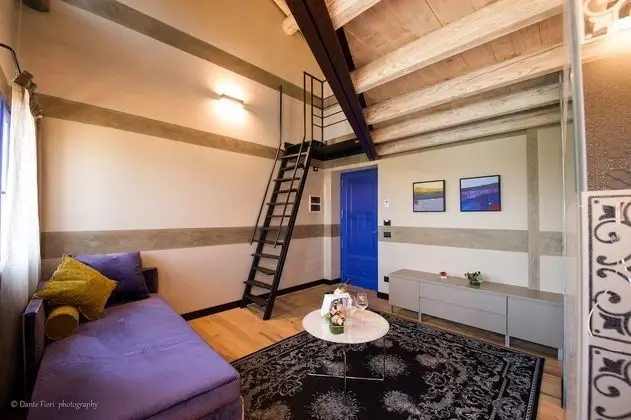 Süit, Havuz Manzaralı, Asma Kat