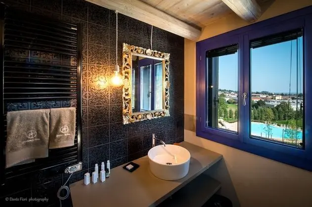 Süit, Havuz Manzaralı, Asma Kat