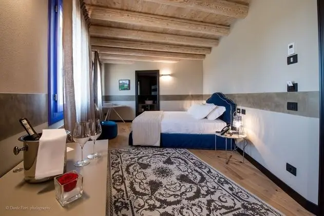 Tek Büyük Yataklı Oda