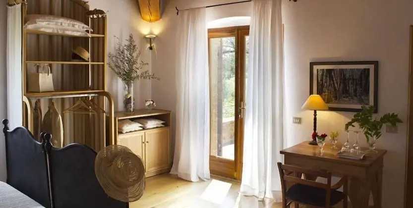 Tek Büyük Yataklı Oda, 1 Yatak Odası, Balkon, Bahçe Manzaralı (Casa Padronale)