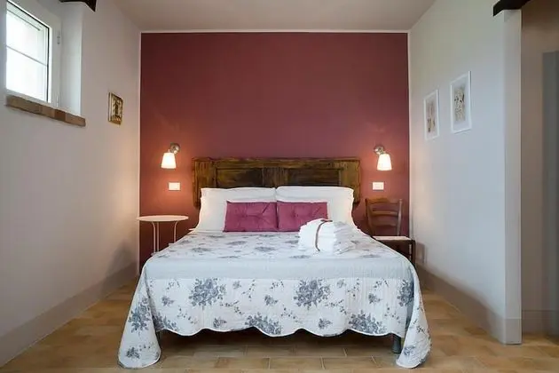 Deluxe Tek Büyük Yataklı Oda, 1 Çift Kişilik Yatak, Banyolu/Duşlu, Bahçe Manzaralı