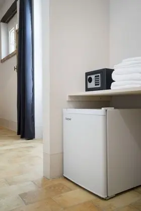 Deluxe Tek Büyük Yataklı Oda, 1 Çift Kişilik Yatak, Banyolu/Duşlu, Bahçe Manzaralı