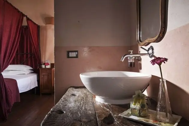 Junior Süit, Özel Banyo, Park Manzaralı