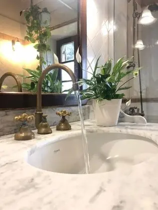 Basic Tek Büyük Yataklı Oda