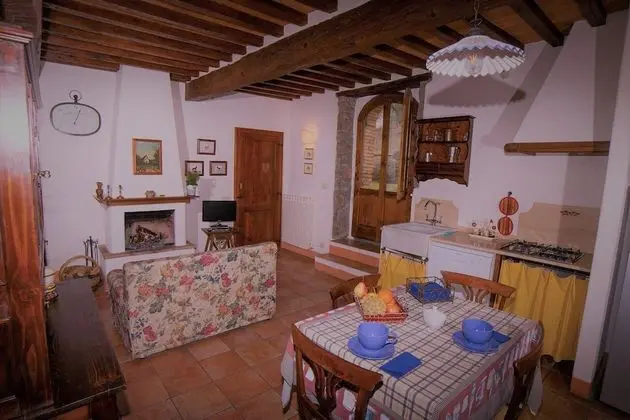 Apart Daire, 2 Yatak Odası, 2 Banyolu, Dağ Manzaralı (Pozzo)