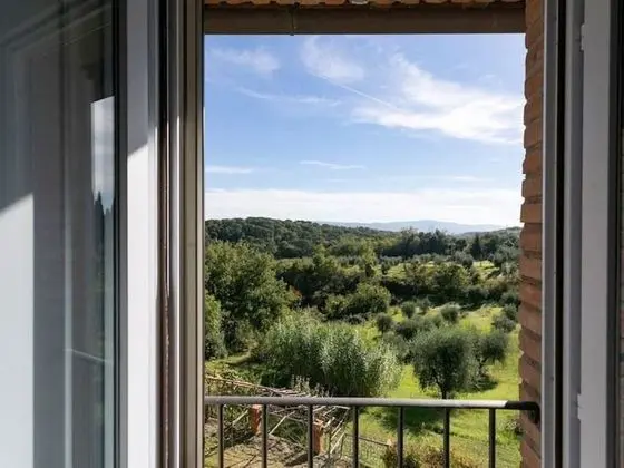 Üç Kişilik Oda, Vadi Manzaralı