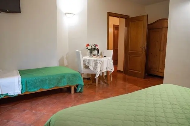 Classic Tek Büyük veya İki Ayrı Yataklı Oda