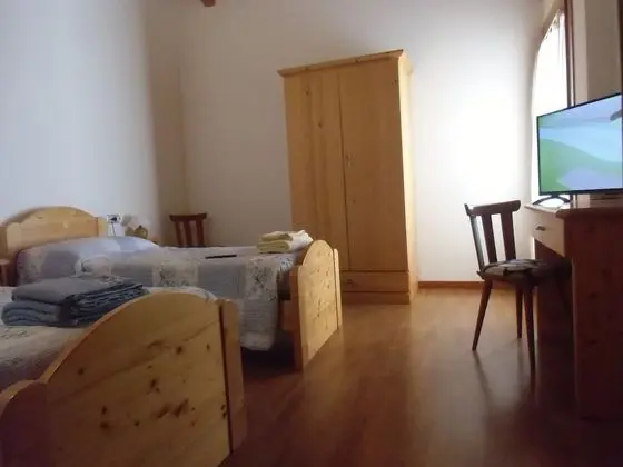 Tek Büyük veya İki Ayrı Yataklı Oda, Sigara İçilmez, Teras