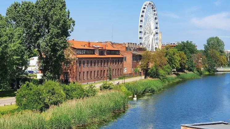 Deluxe Tek Büyük Yataklı Oda, Kanal Manzaralı