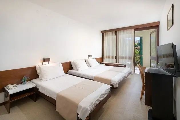 Standard Tek Büyük veya İki Ayrı Yataklı Oda