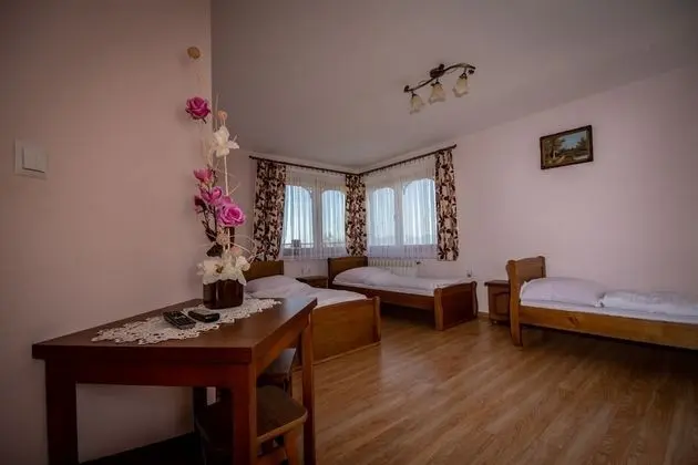 Dört Kişilik Oda, Birden Çok Yatak, Sigara İçilmez