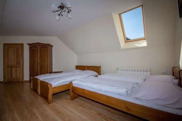 Dört Kişilik Oda, Birden Çok Yatak, Sigara İçilmez