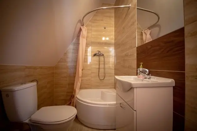 Üç Kişilik Oda, 3 Tek Kişilik Yatak, Sigara İçilmez