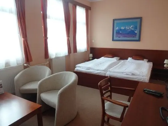 Tek Büyük Yataklı Oda