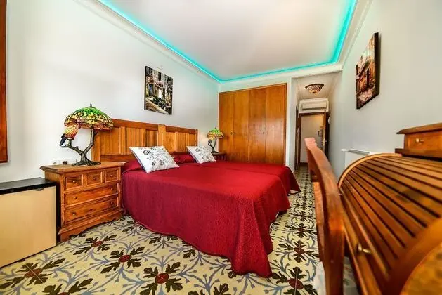 Tek Büyük veya İki Ayrı Yataklı Oda