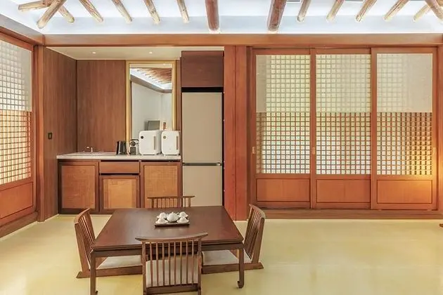 Royal Oda (Korean)