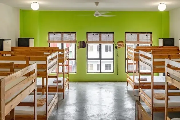 16 Bed Mixed Dorm