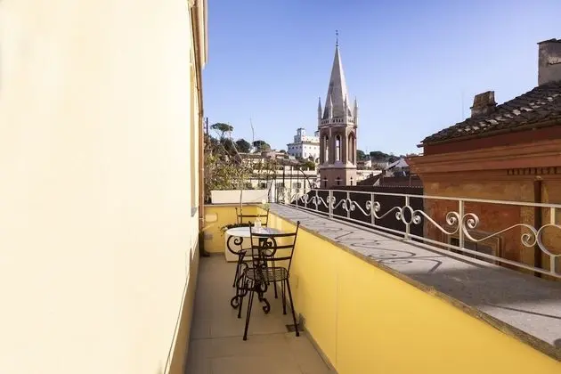 Deluxe Oda, Balkon