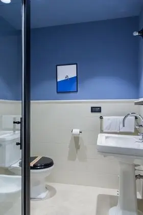 Basic Tek Büyük Yataklı Oda
