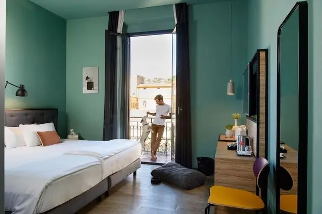 King Superior Room
