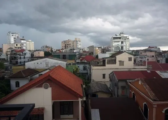 Basic Tek Büyük Yataklı Oda, Şehir Manzaralı