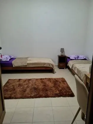 Apart Daire, 1 Büyük (Queen) Boy Yatak ve Çekyat