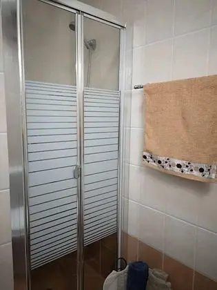 Apart Daire, 1 Büyük (Queen) Boy Yatak ve Çekyat