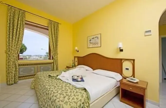 Tek Büyük veya İki Ayrı Yataklı Oda