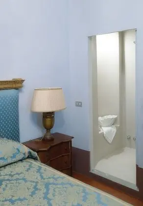 Classic Tek Büyük Yataklı Oda