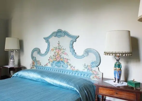 Classic Tek Büyük Yataklı Oda