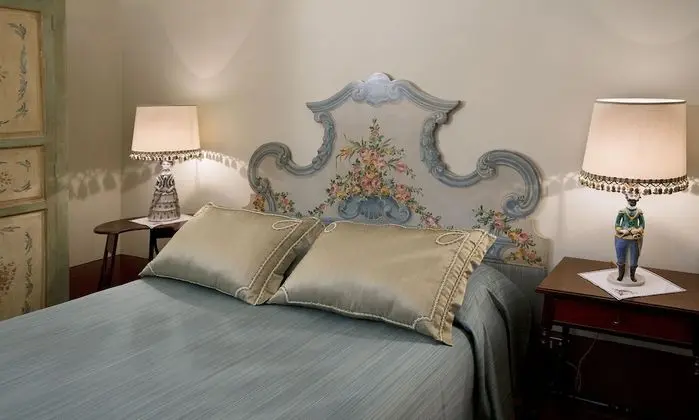 Classic Tek Büyük Yataklı Oda