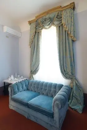 Classic Tek Büyük Yataklı Oda